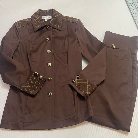 ST. JOHN Sport Brown Pant Suit Set Size P Pants Size 4 Read Description - Picture 1 of 16